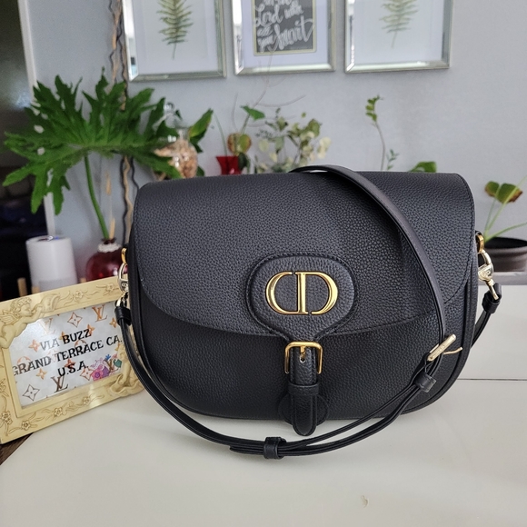 Authentic Dior Bobby Flap Bag Natural Black Grained Calfskin FREE AUTHENTICATION - Picture 3 of 16